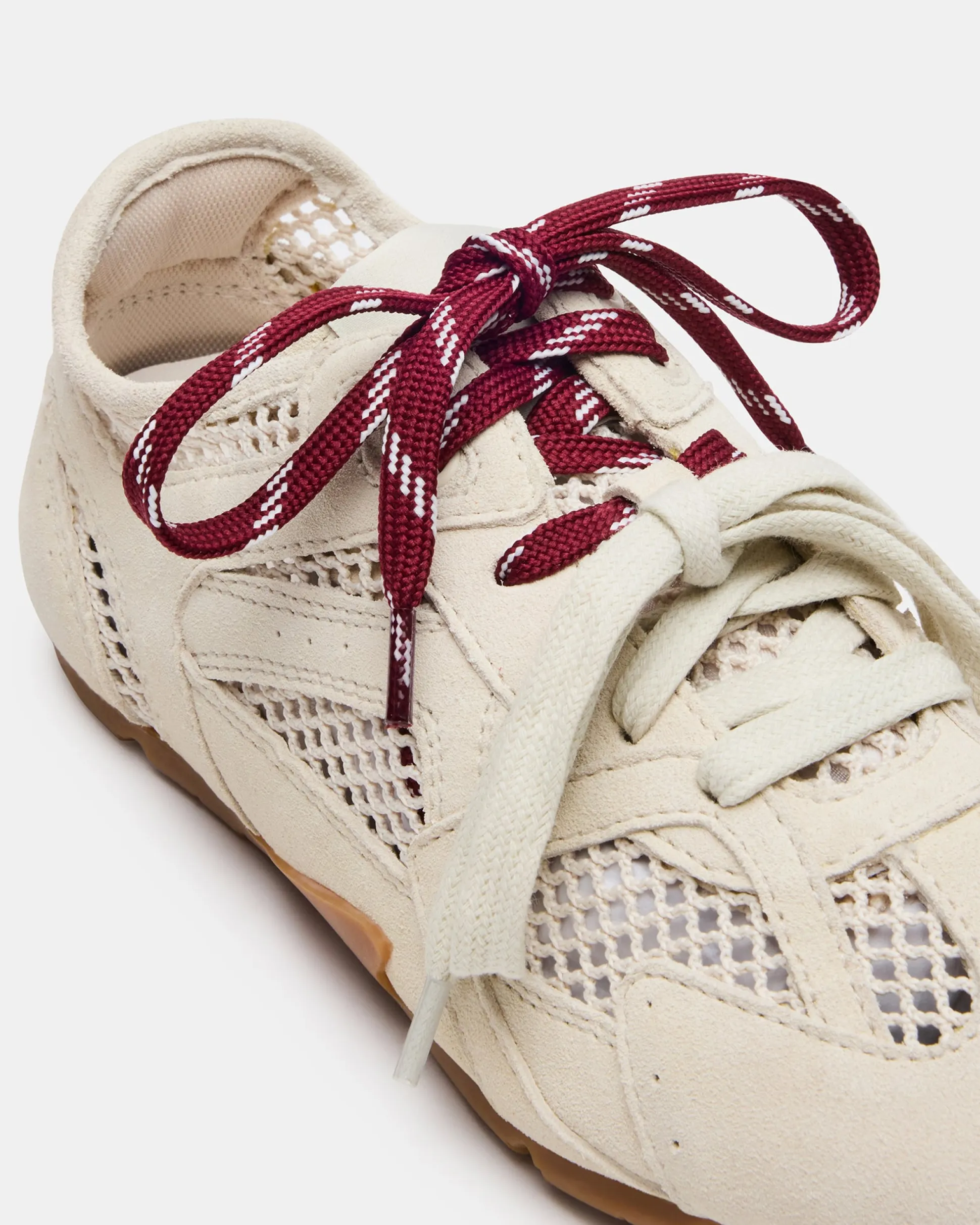 Aziel Sneaker & Shoelace Burgundy Bundle
