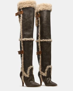 Baddie Faux Fur Brown Distressed