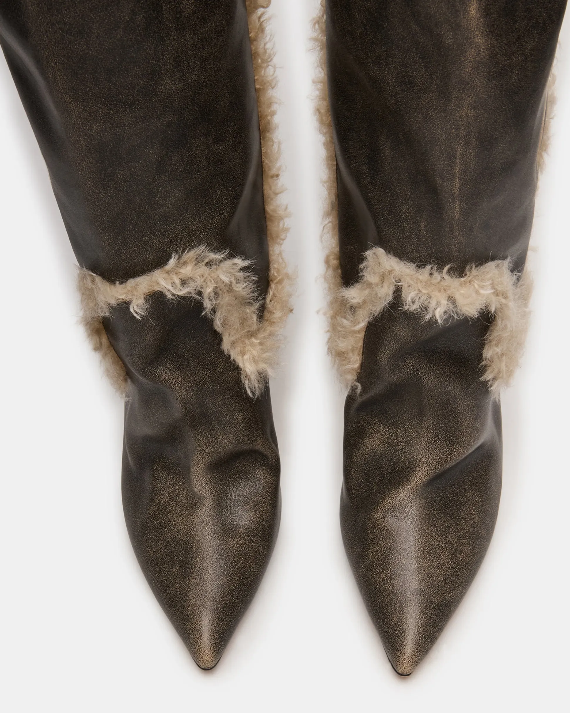 Baddie Faux Fur Brown Distressed