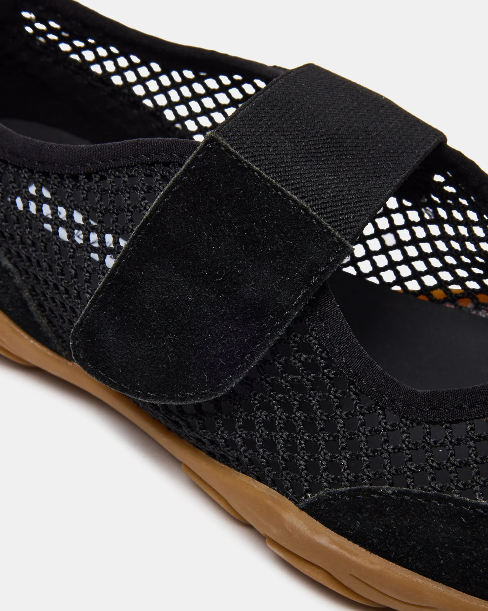 Banks Black Mesh