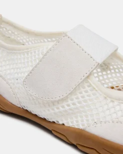 Banks White Mesh