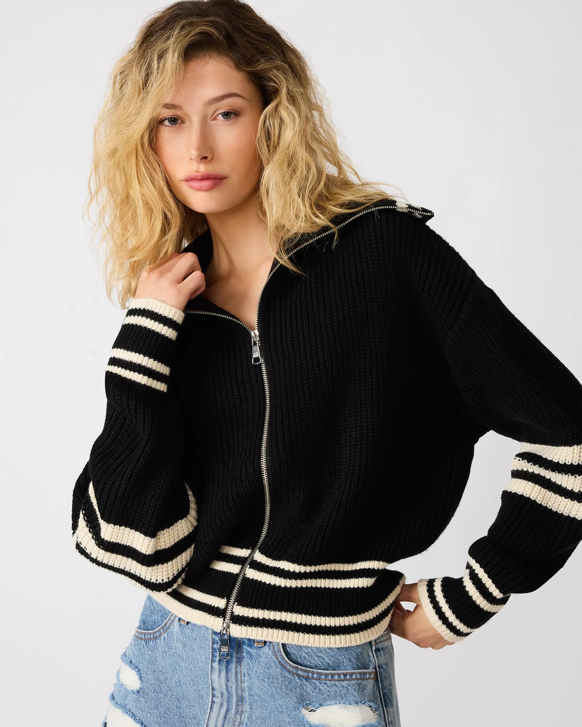Dara Sweater Black