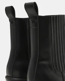 Darsen Black Leather
