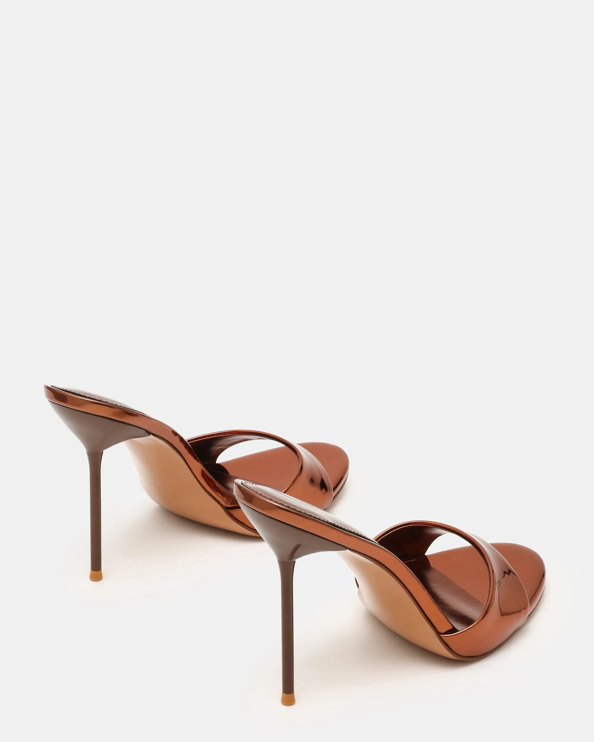 Davina Bronze