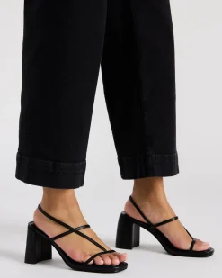 Diora Black
