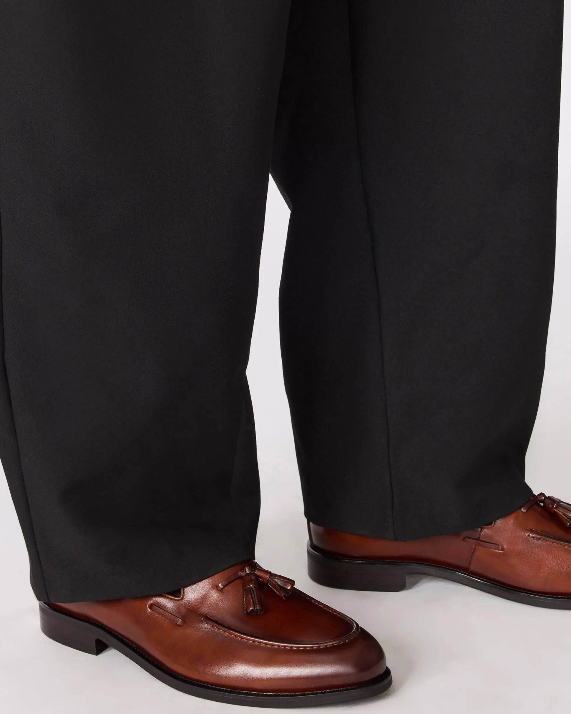 Ezzo Tan Leather