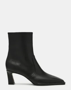 Fare Black Leather