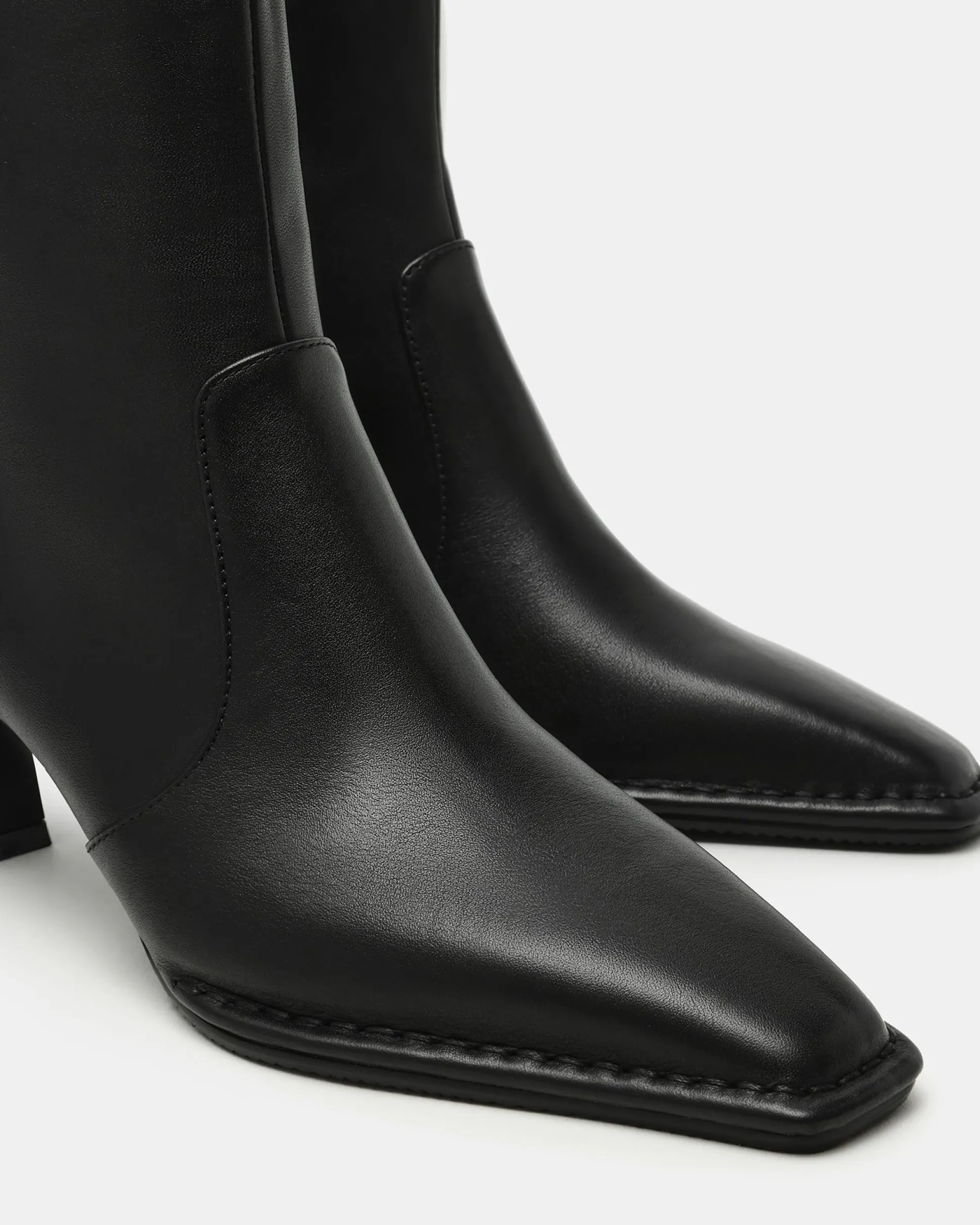 Fare Black Leather