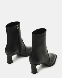 Fare Black Leather
