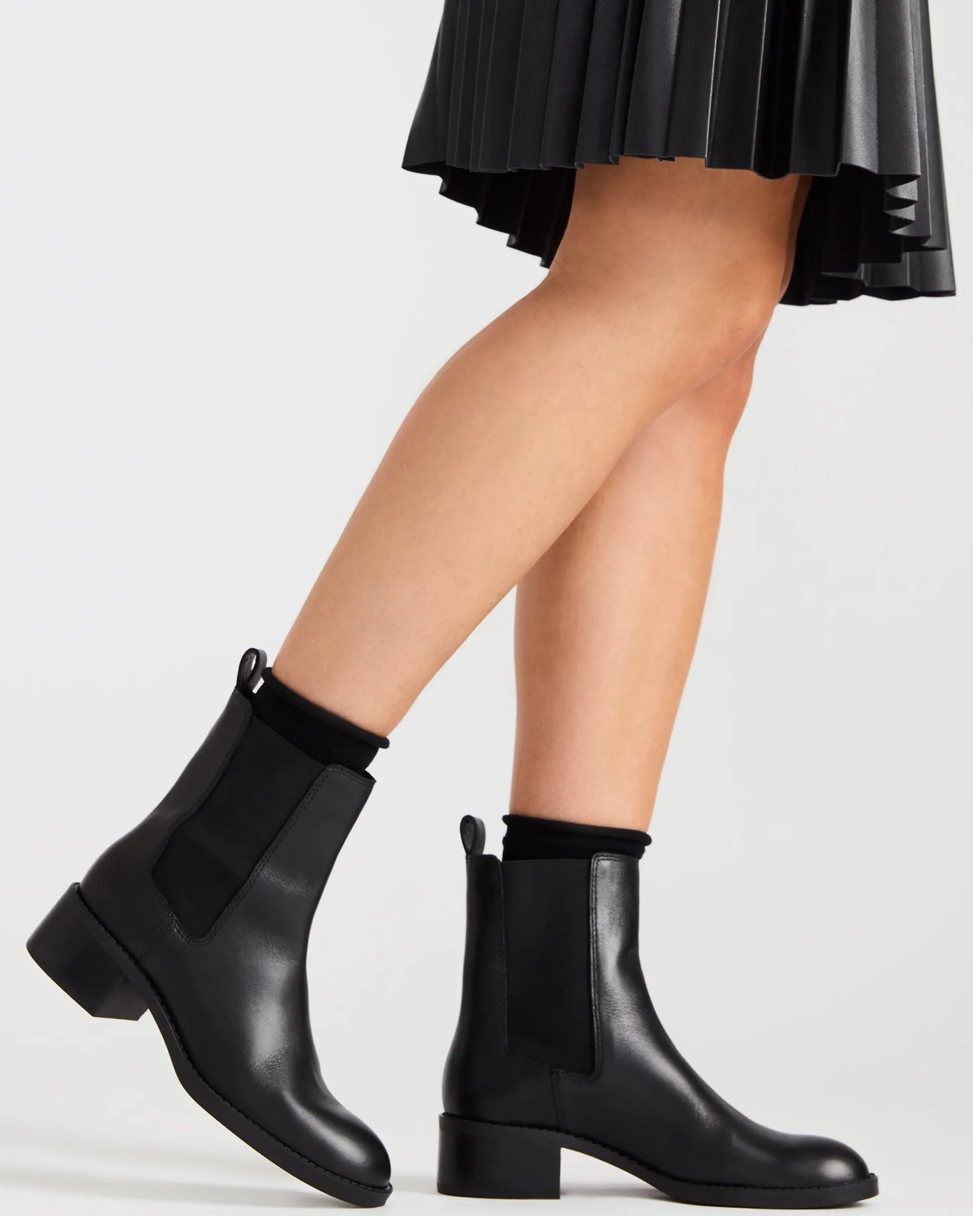 Kaplan Black Leather