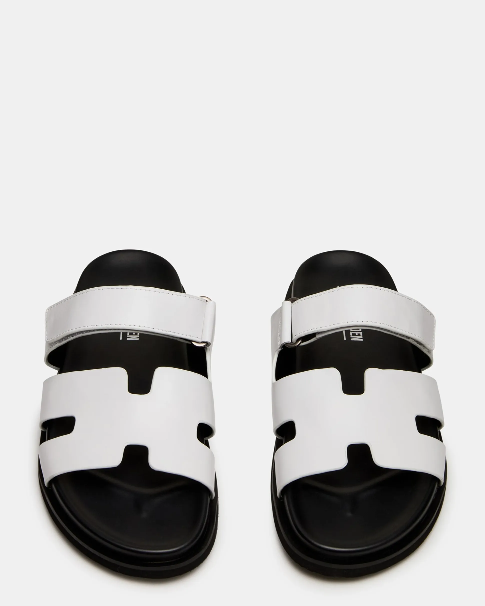 Maiven White
