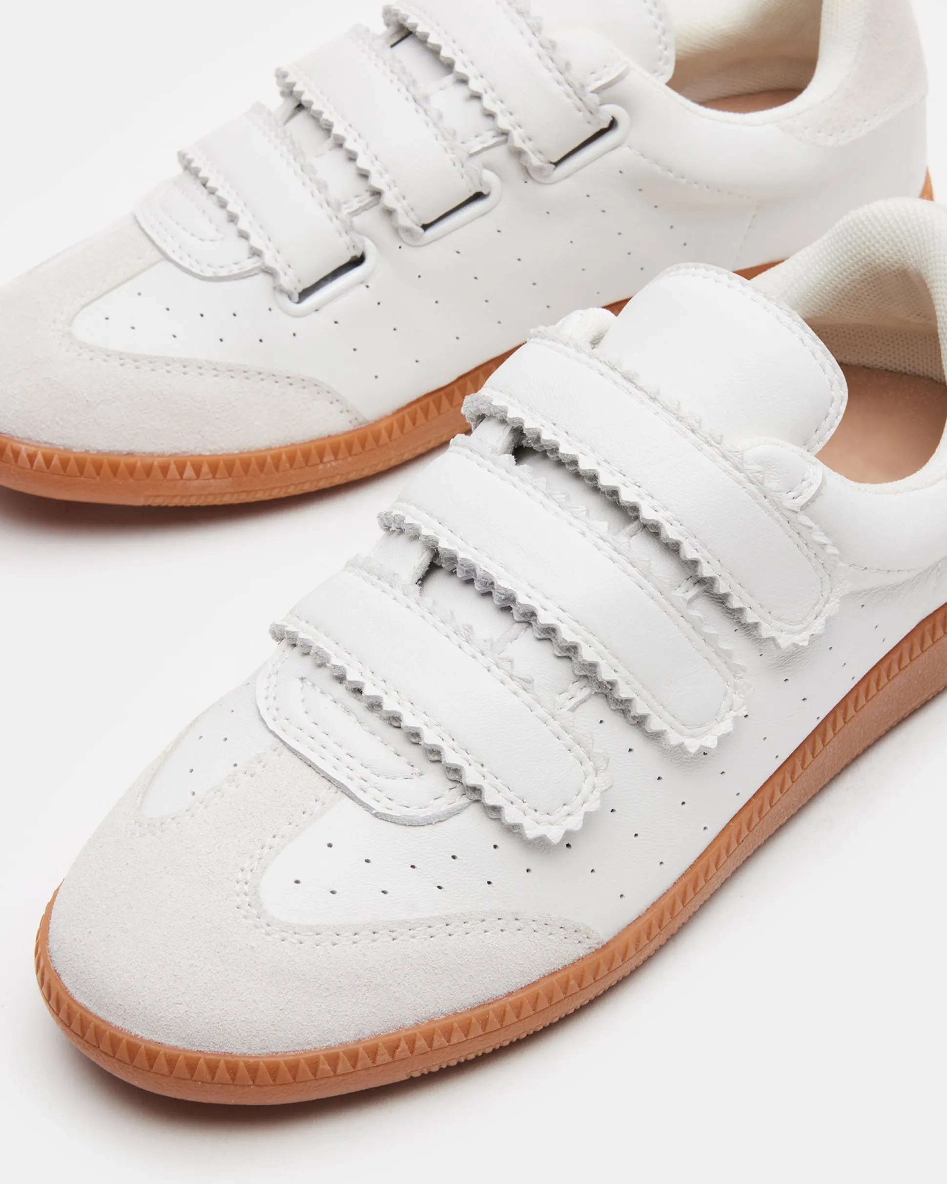 Momentum White