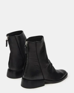 Nexie Black Leather