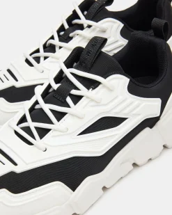 Pace Black/white