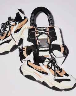 Possession Black/tan