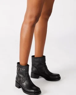 Rampant Black Leather