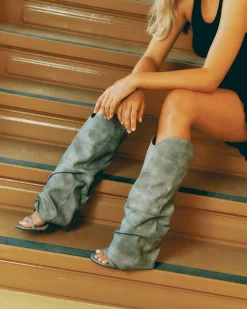 Ravine Grey Distressed