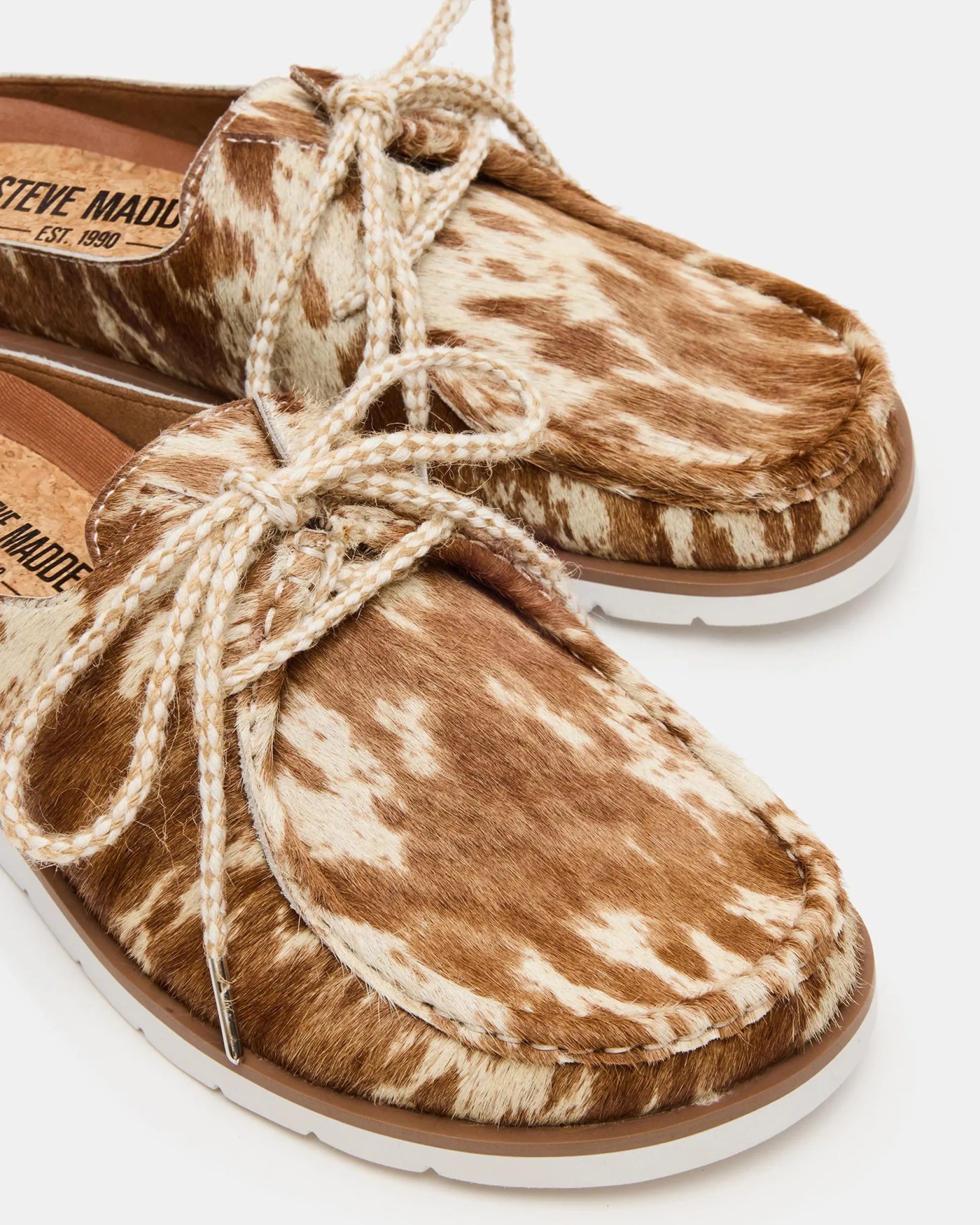 Sailor Brown White