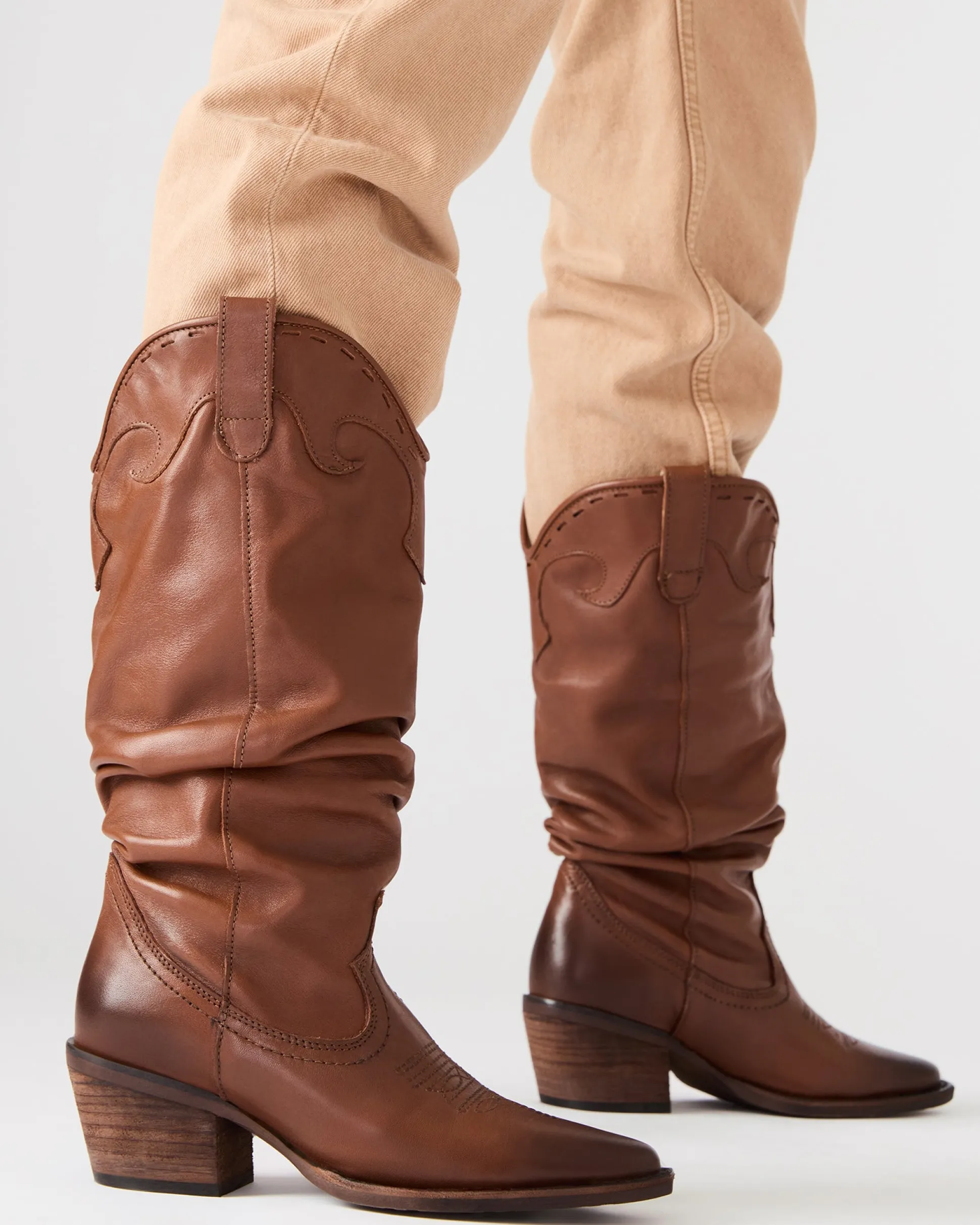 Stage Cognac Leather