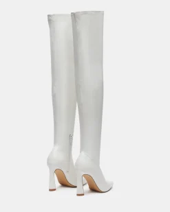 Strut White