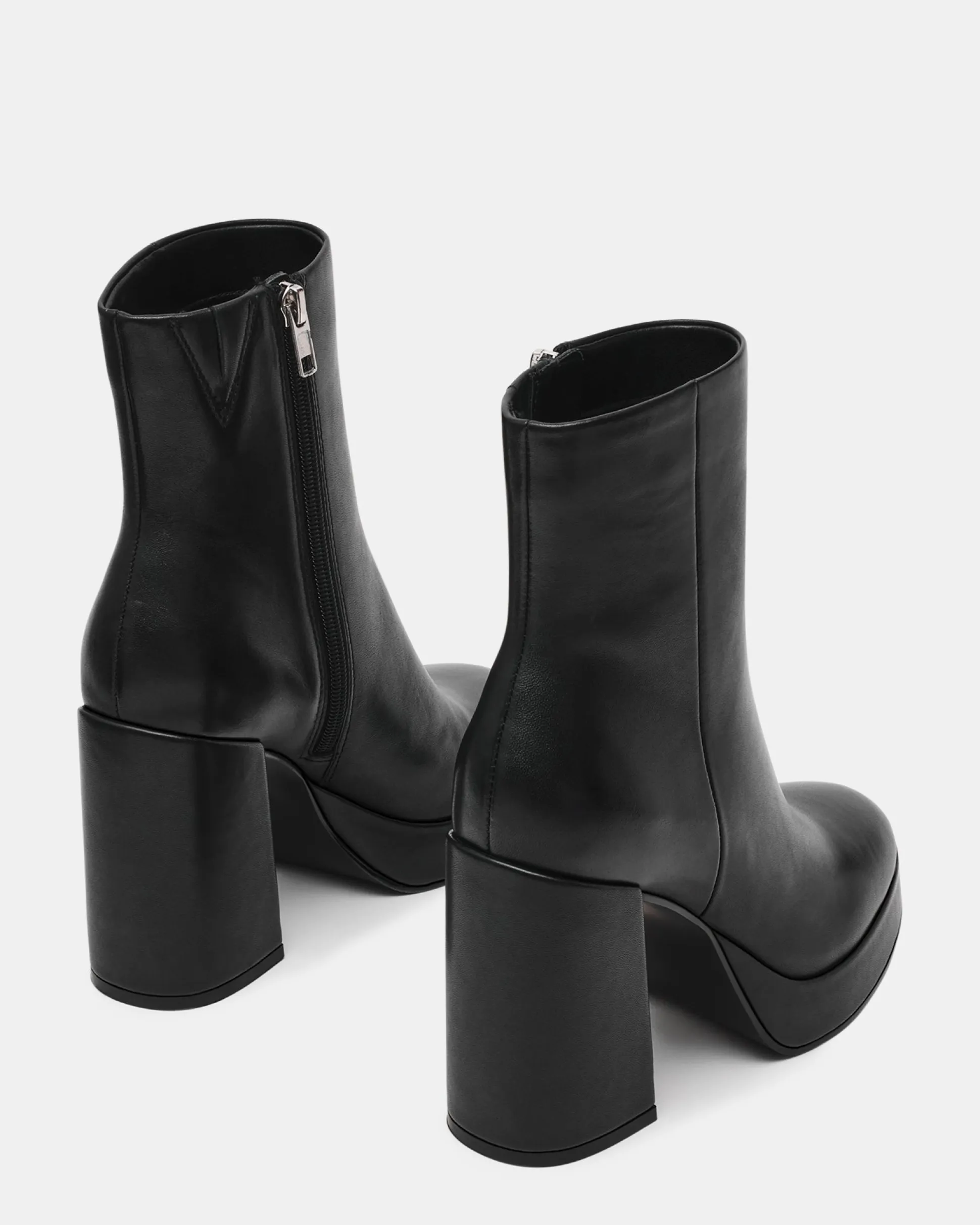 Tyra Black Leather
